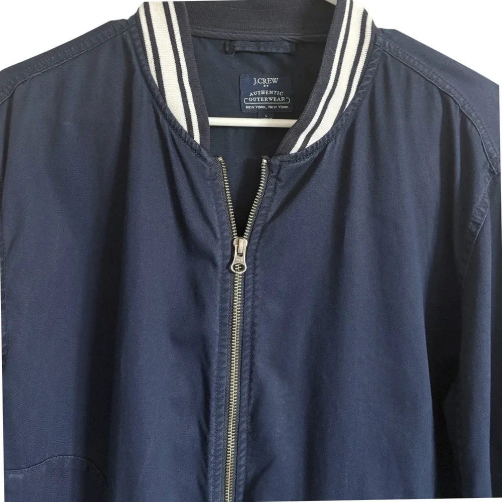 J.Crew Mens Navy Blue Cotton Varsity Bomber Jacket Striped Trim Size L Full Zip
